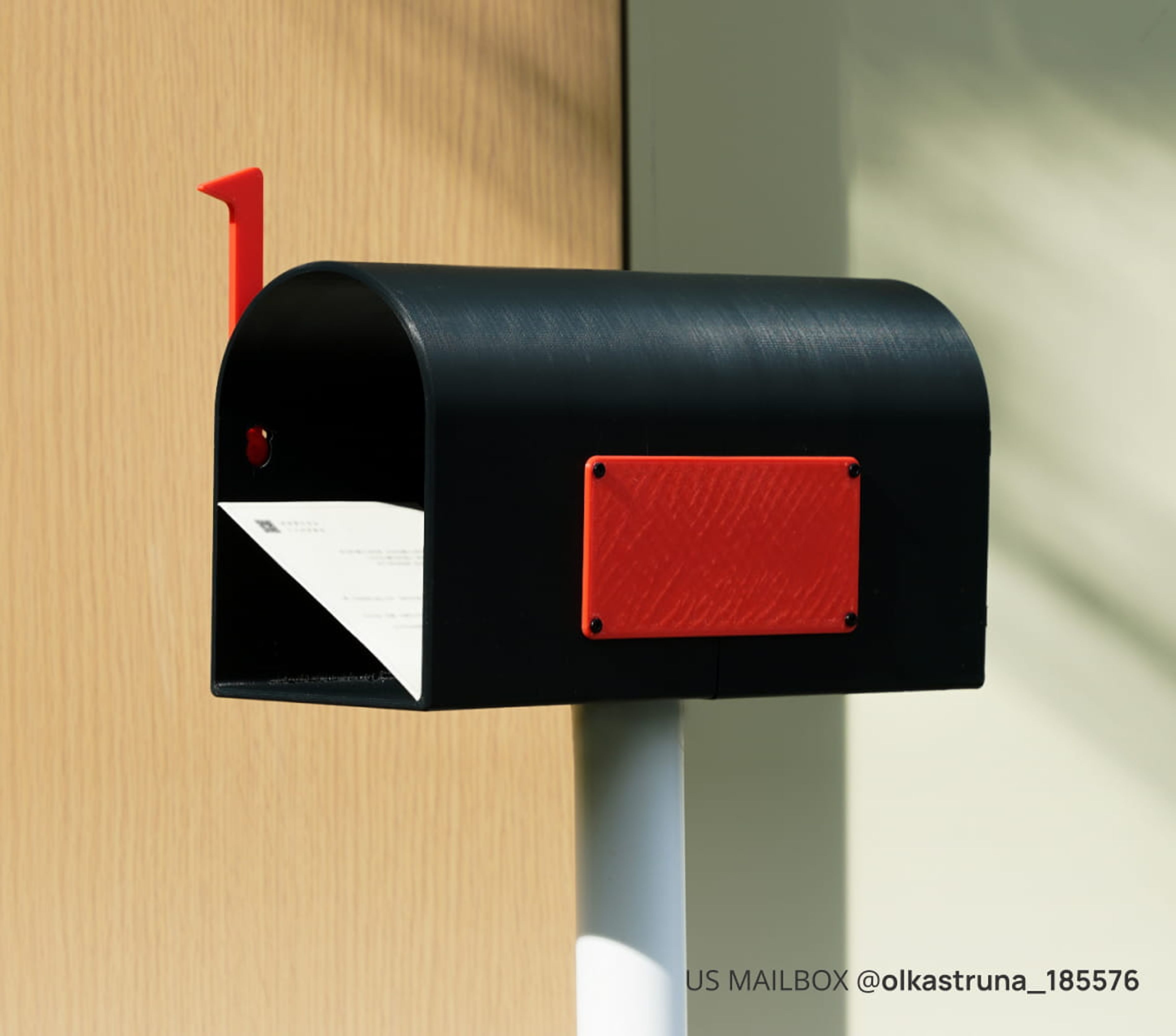 Bambu ASA is a highly durable material that offers exceptional UV, weather, mechanical, and thermal resistance. Its unique combination of properties makes it an ideal material for printing outdoor models (plant signs, mailboxes, wind vanes, etc.) and structural parts that require long-term exposure to challenging outdoor conditions.