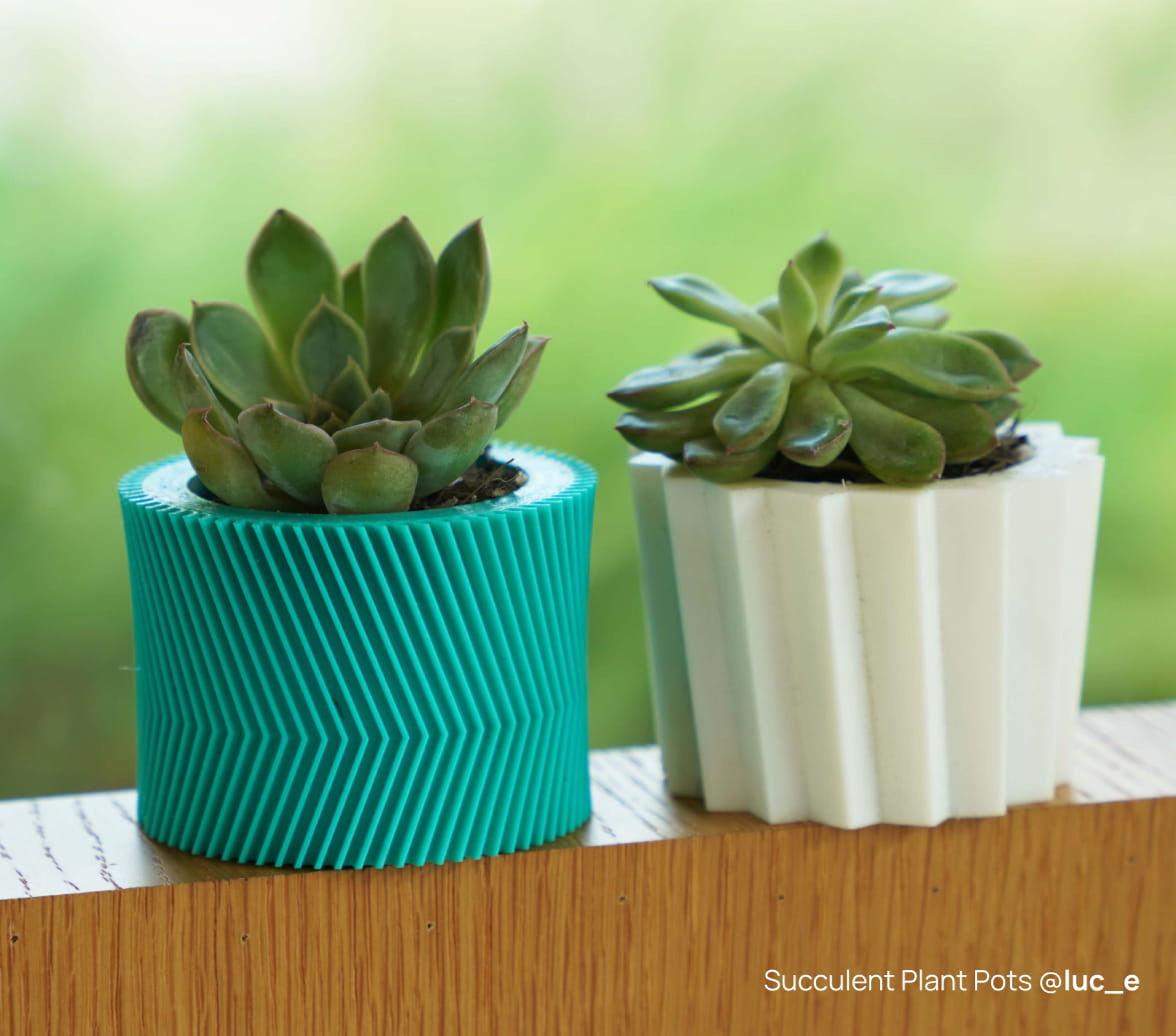 Bambu ASA is a highly durable material that offers exceptional UV, weather, mechanical, and thermal resistance. Its unique combination of properties makes it an ideal material for printing outdoor models (plant signs, mailboxes, wind vanes, etc.) and structural parts that require long-term exposure to challenging outdoor conditions.